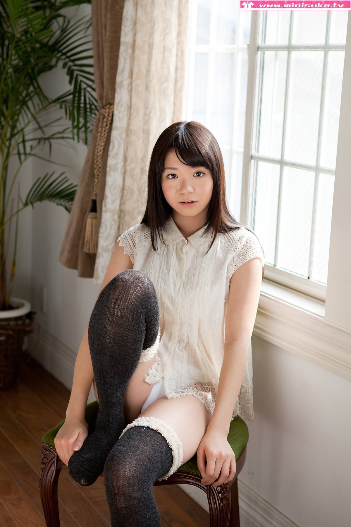 Lua Aikawa Minisuka. TV Japanese female high school girl